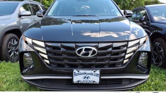2024 Hyundai TUCSON SE