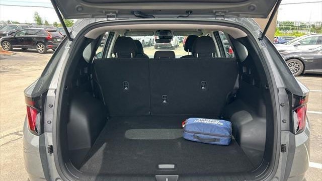 2025 Hyundai TUCSON SE