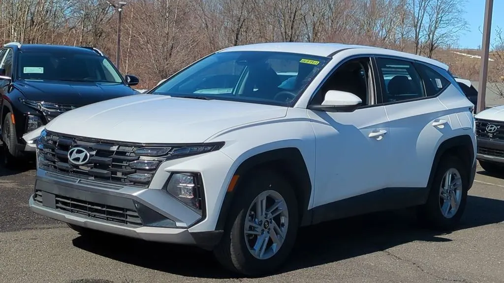 2025 Hyundai TUCSON SE