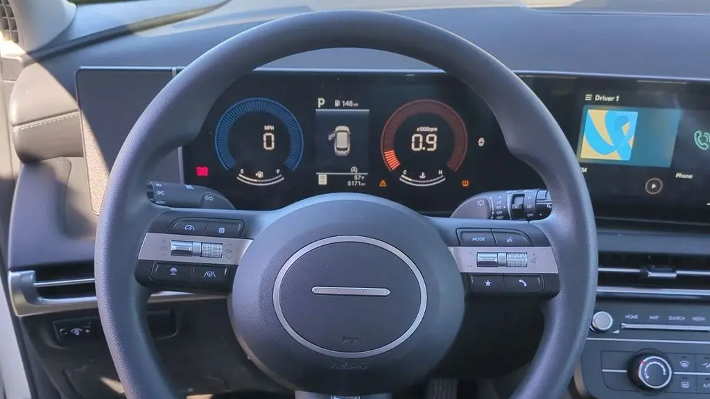 2025 Hyundai TUCSON SE