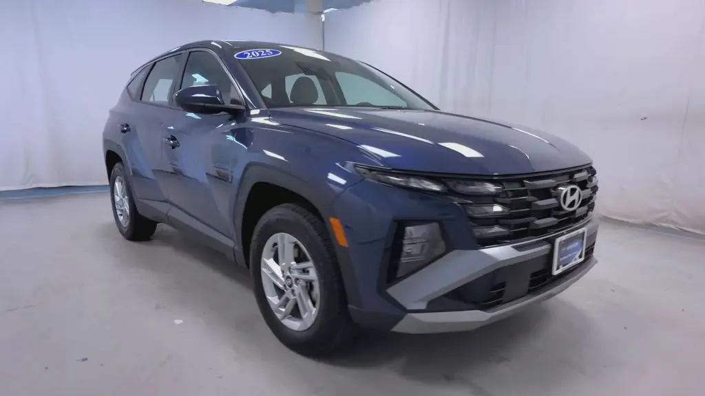 2025 Hyundai TUCSON SE