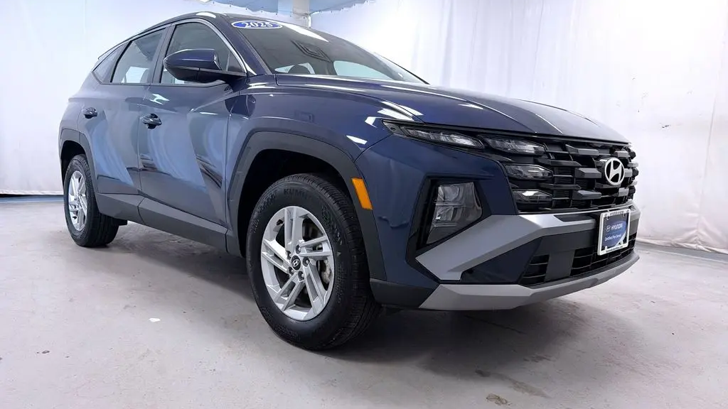 2025 Hyundai TUCSON SE