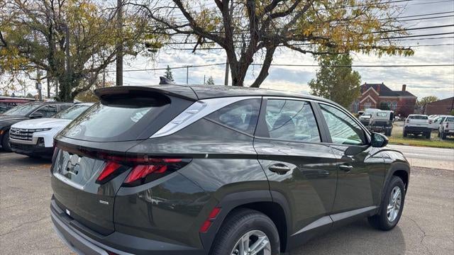 2026 Hyundai TUCSON SE