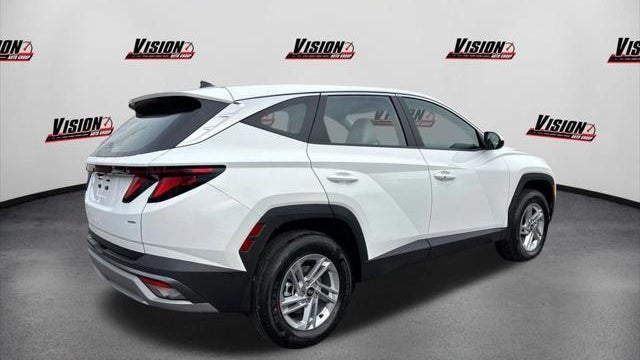 2026 Hyundai TUCSON SE