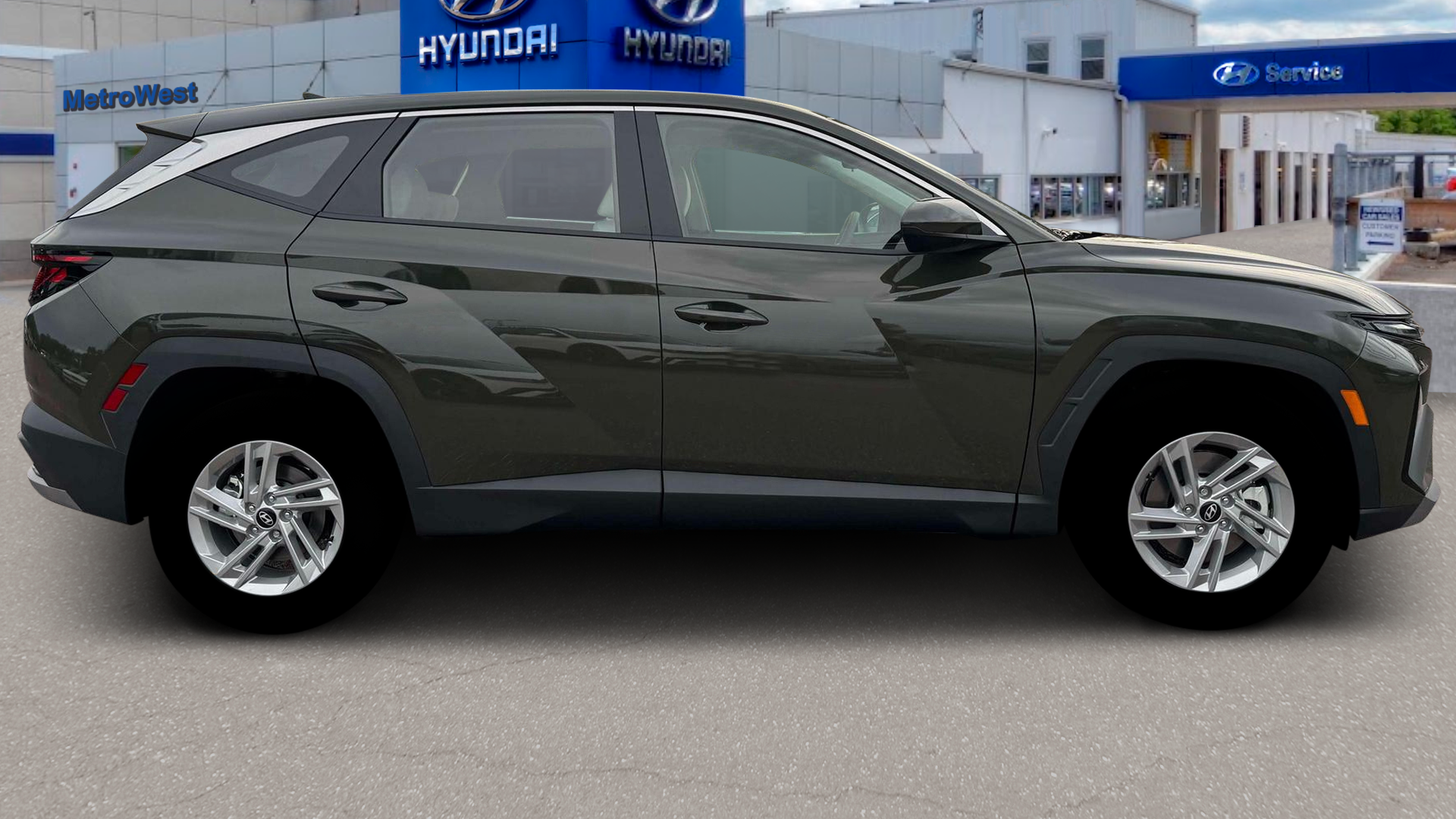 2026 Hyundai TUCSON SE