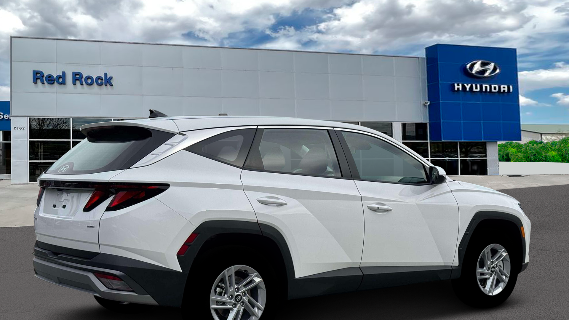 2026 Hyundai TUCSON SE
