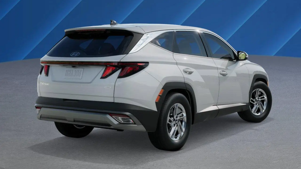 2026 Hyundai TUCSON SE