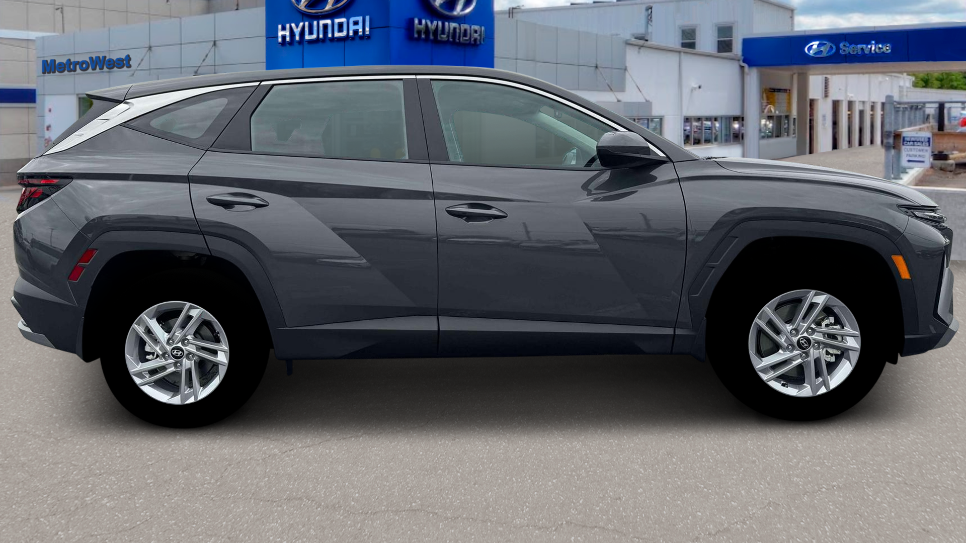 2026 Hyundai TUCSON SE