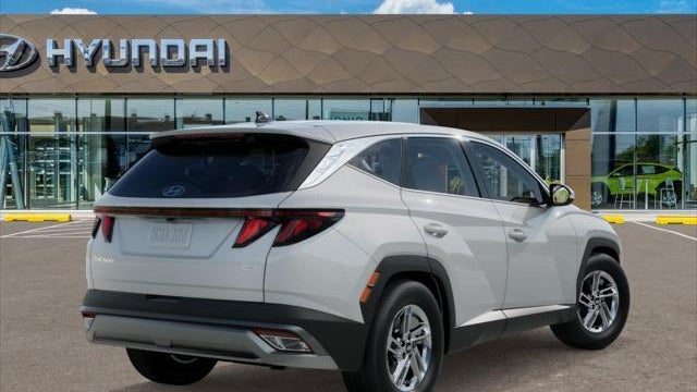 2026 Hyundai TUCSON SE