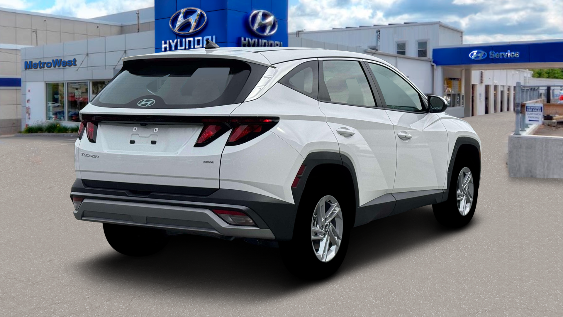 2026 Hyundai TUCSON SE