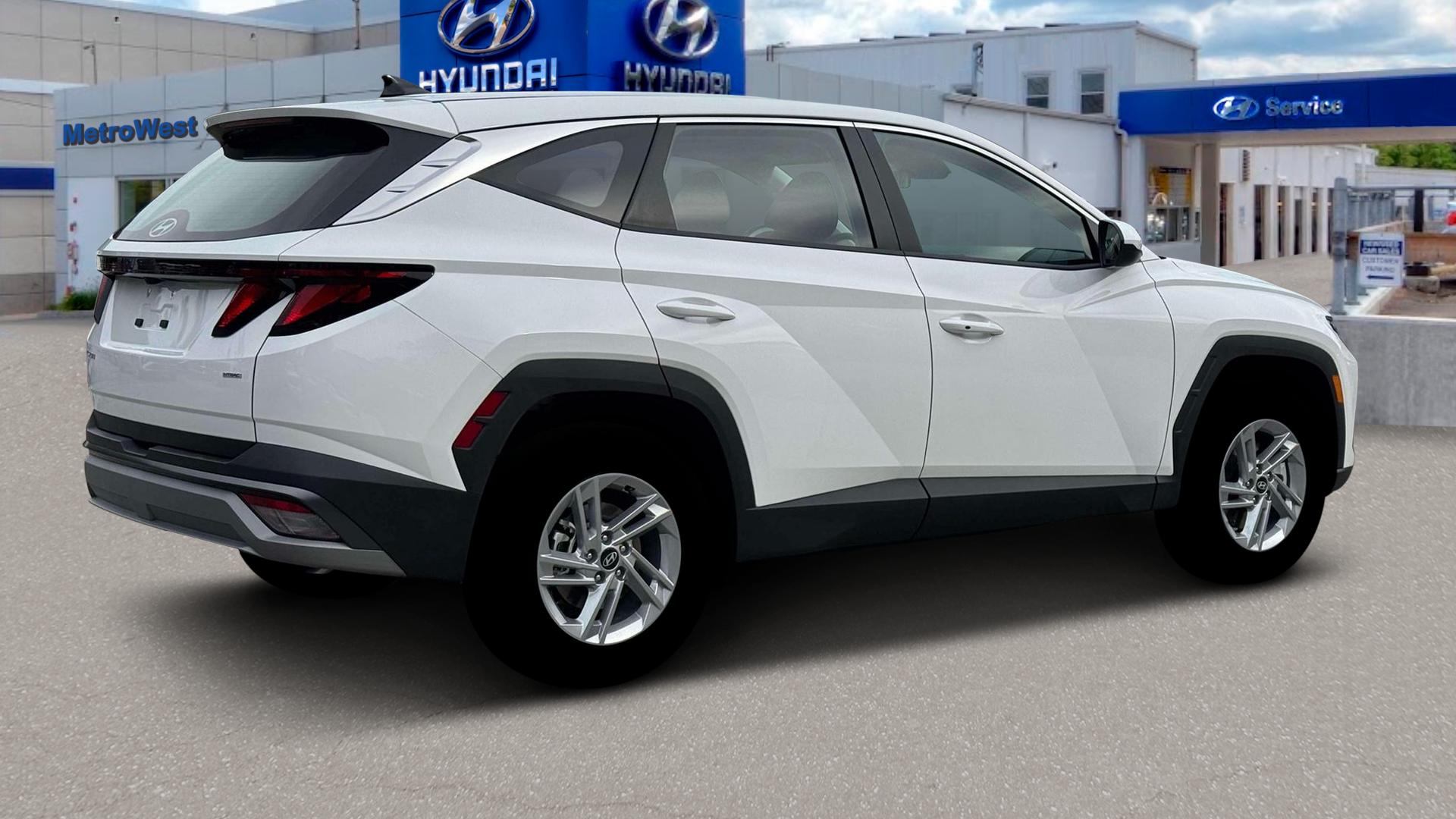2026 Hyundai TUCSON SE