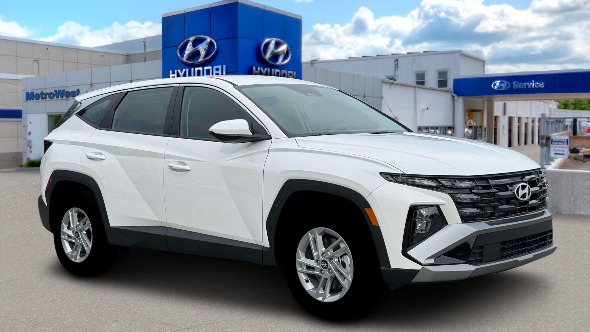 2026 Hyundai TUCSON SE