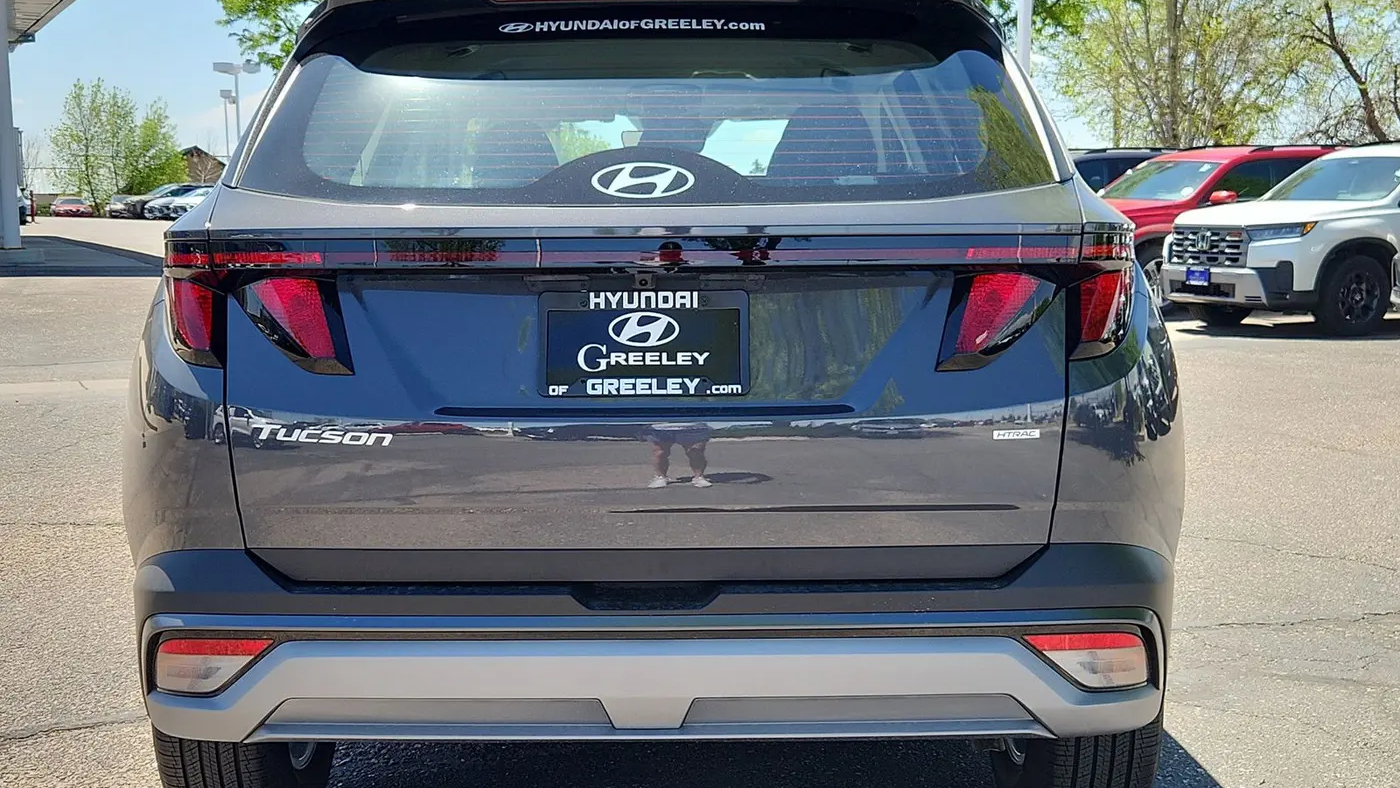 2026 Hyundai TUCSON SE