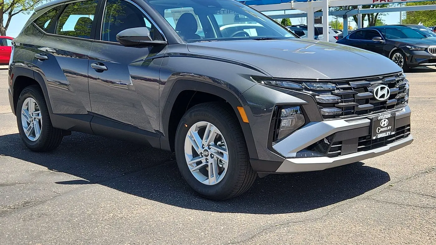 2026 Hyundai TUCSON SE