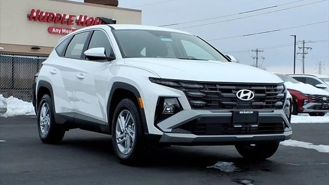 2026 Hyundai TUCSON SE