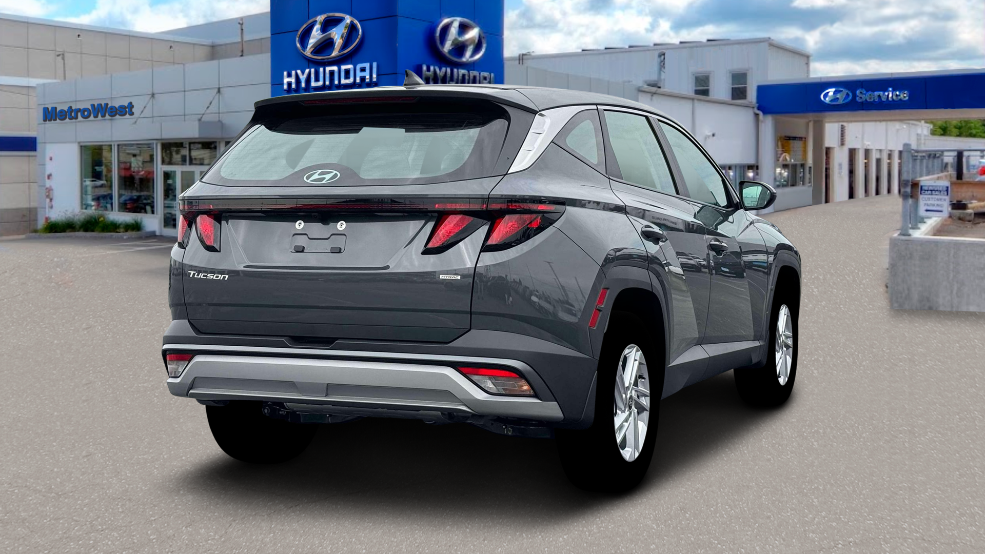 2026 Hyundai TUCSON SE