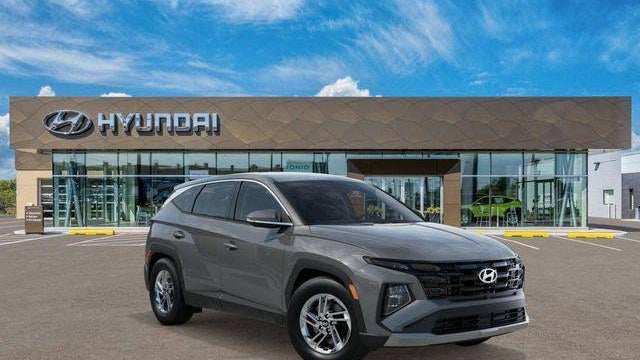 2026 Hyundai TUCSON SE