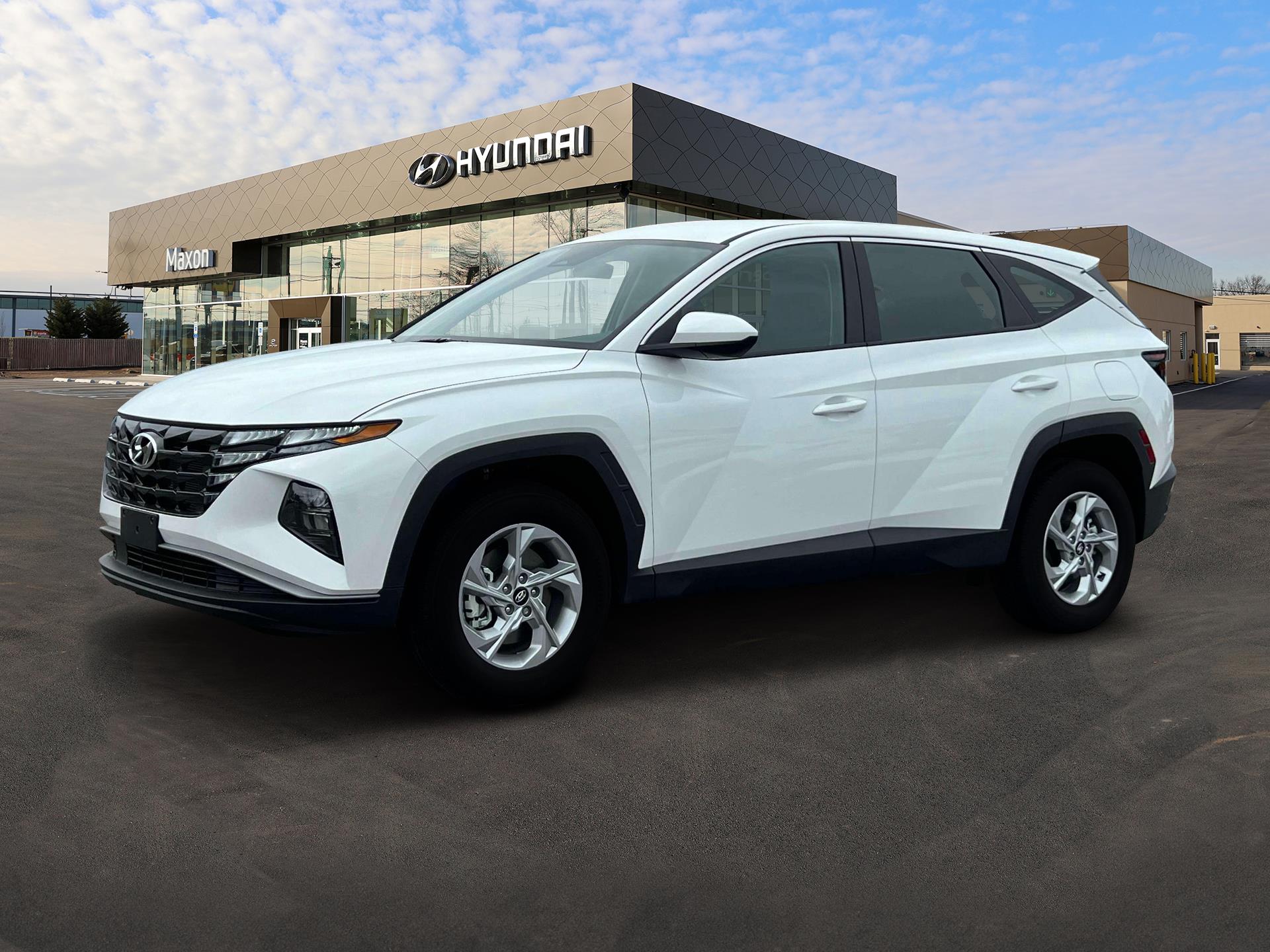 2024 Hyundai TUCSON SE — photo 1 of 12