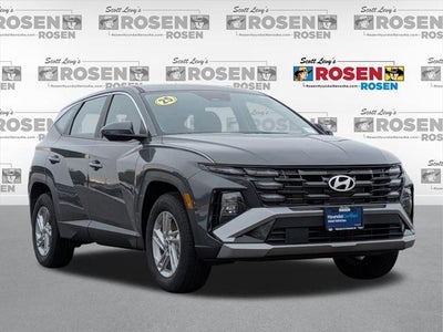 2025 Hyundai Tucson AWD SE 4DR SUV