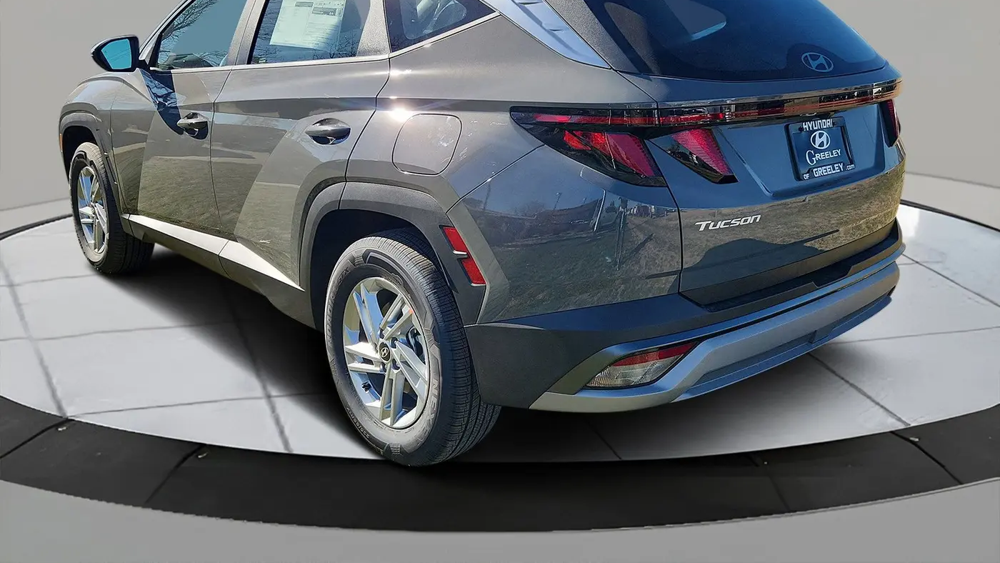 2026 Hyundai TUCSON SE