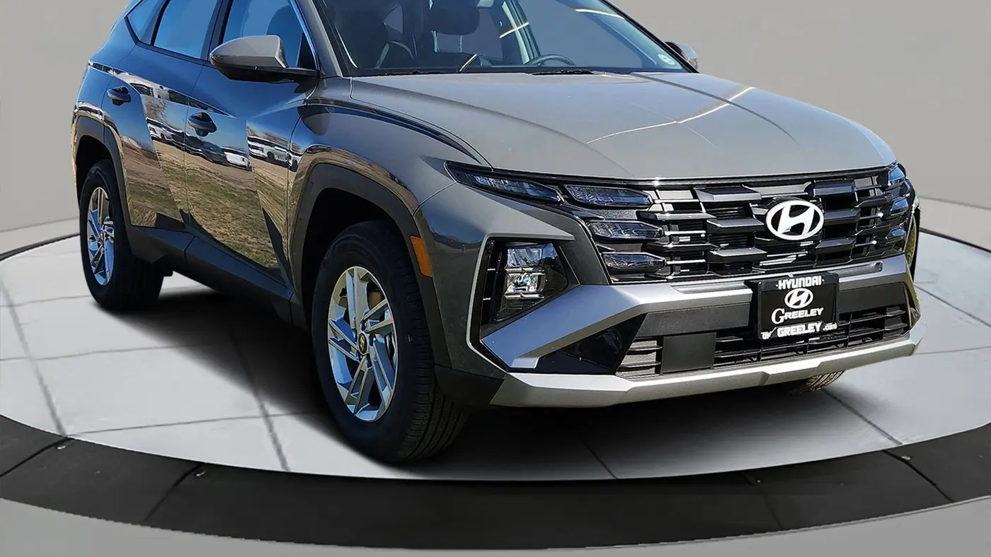 2026 Hyundai TUCSON SE