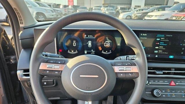 2025 Hyundai TUCSON SE