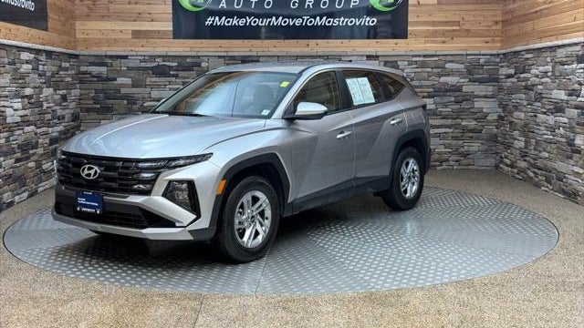 2026 Hyundai TUCSON SE