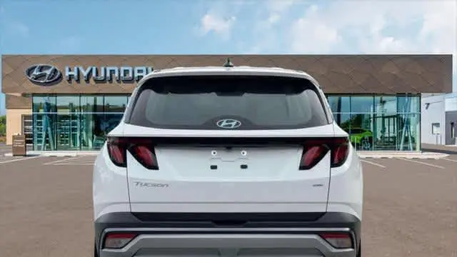 2026 Hyundai TUCSON SE