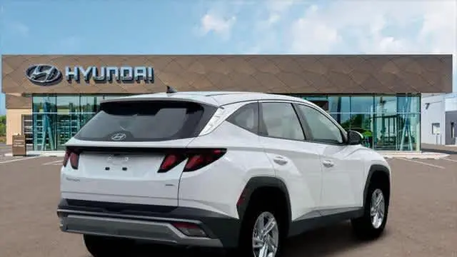 2026 Hyundai TUCSON SE