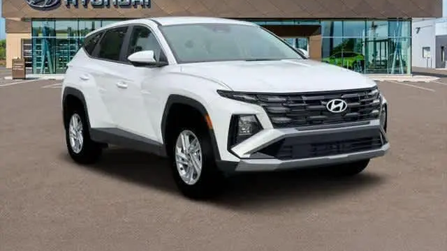 2026 Hyundai TUCSON SE