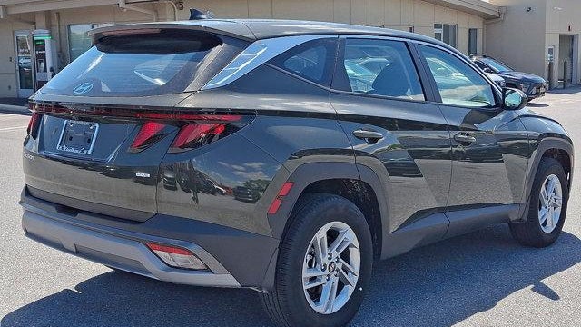 2025 Hyundai TUCSON SE