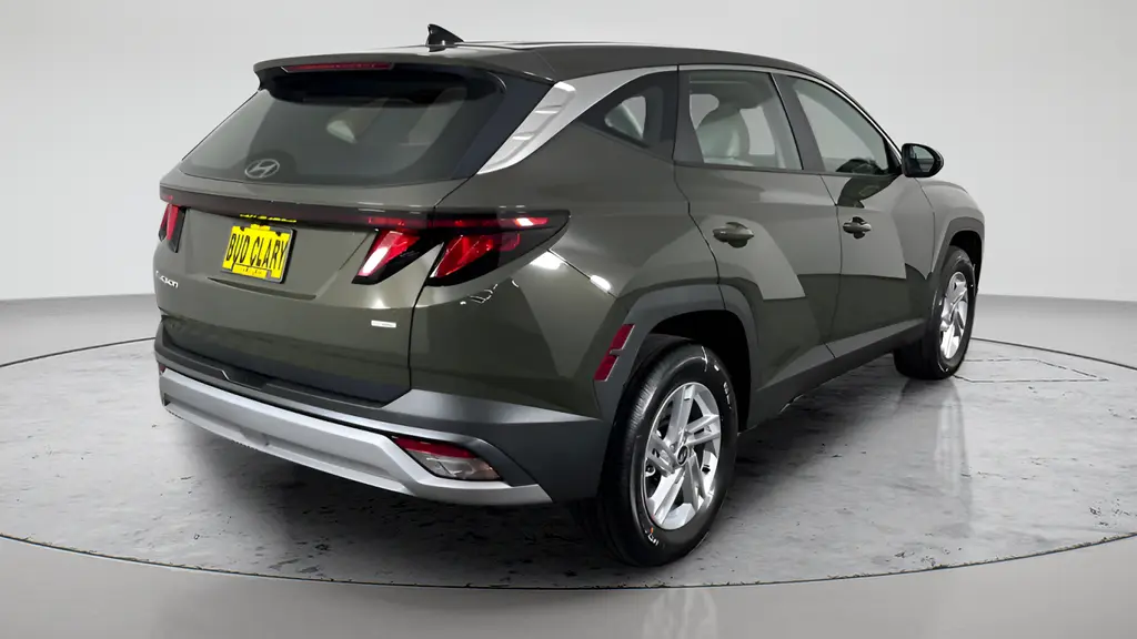 2026 Hyundai TUCSON SE