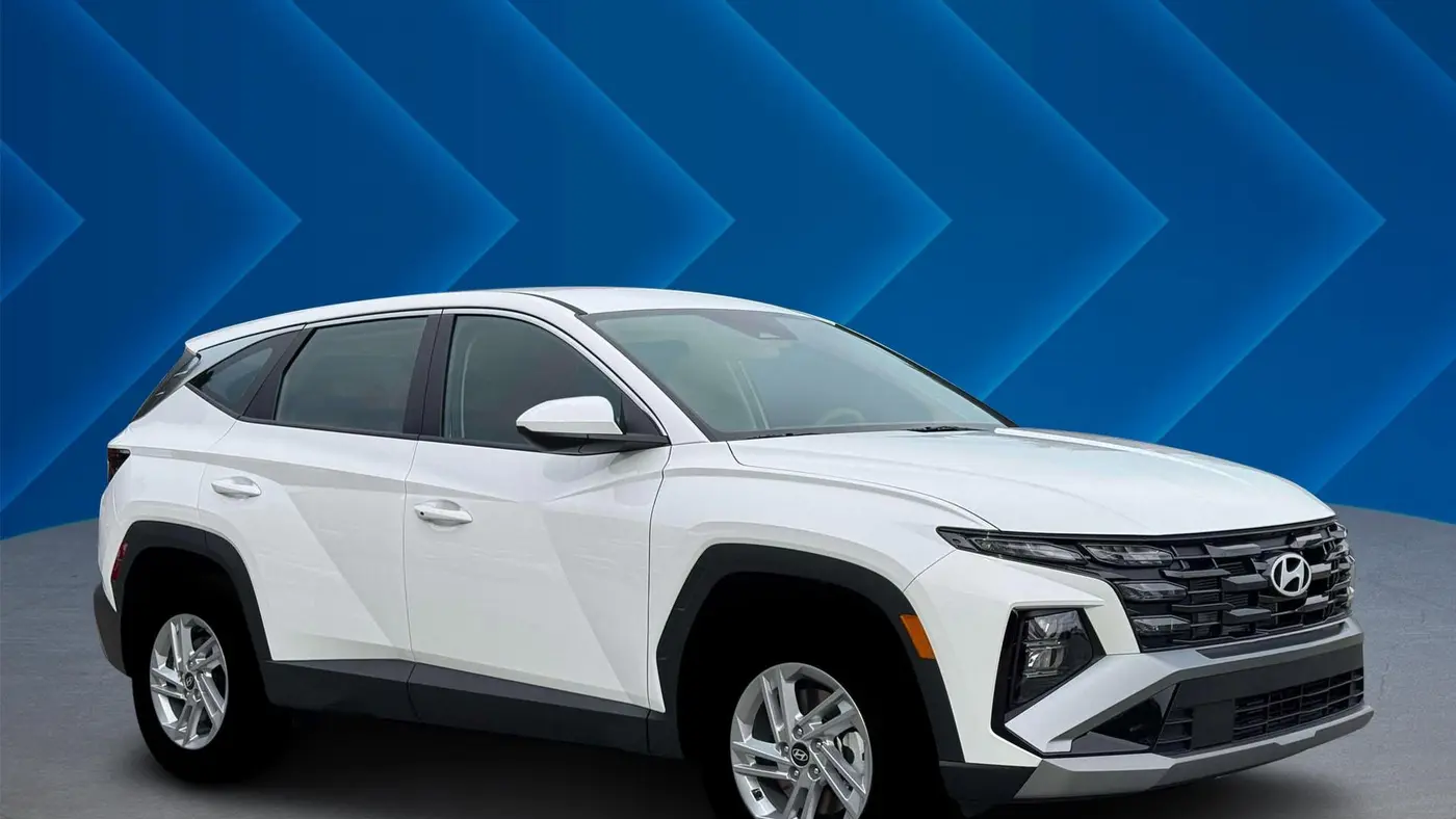 2026 Hyundai TUCSON SE