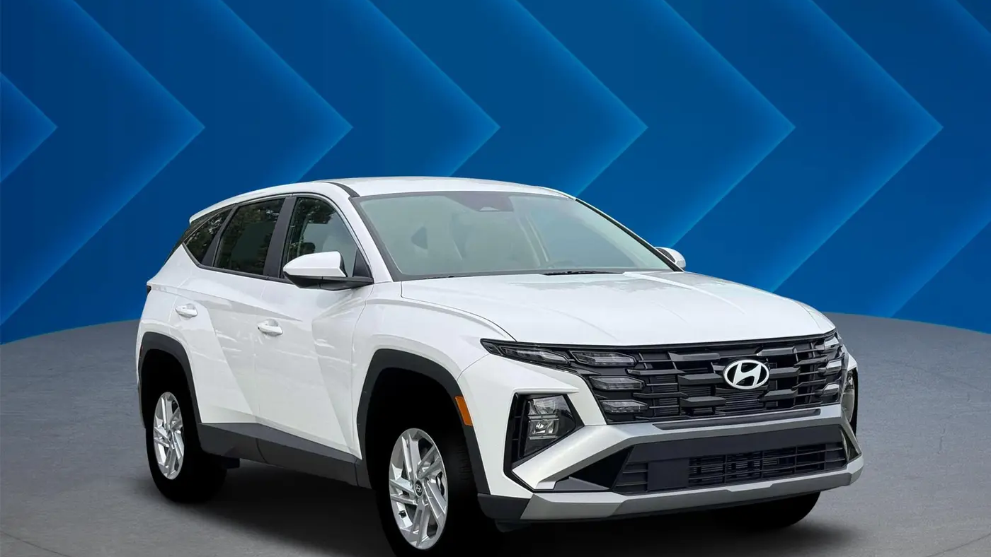 2026 Hyundai TUCSON SE