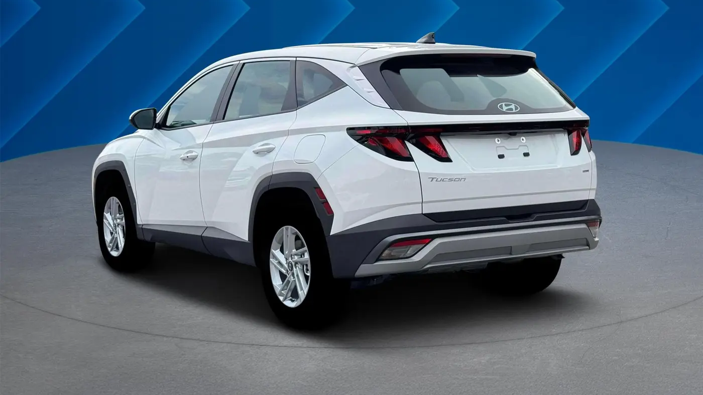 2026 Hyundai TUCSON SE