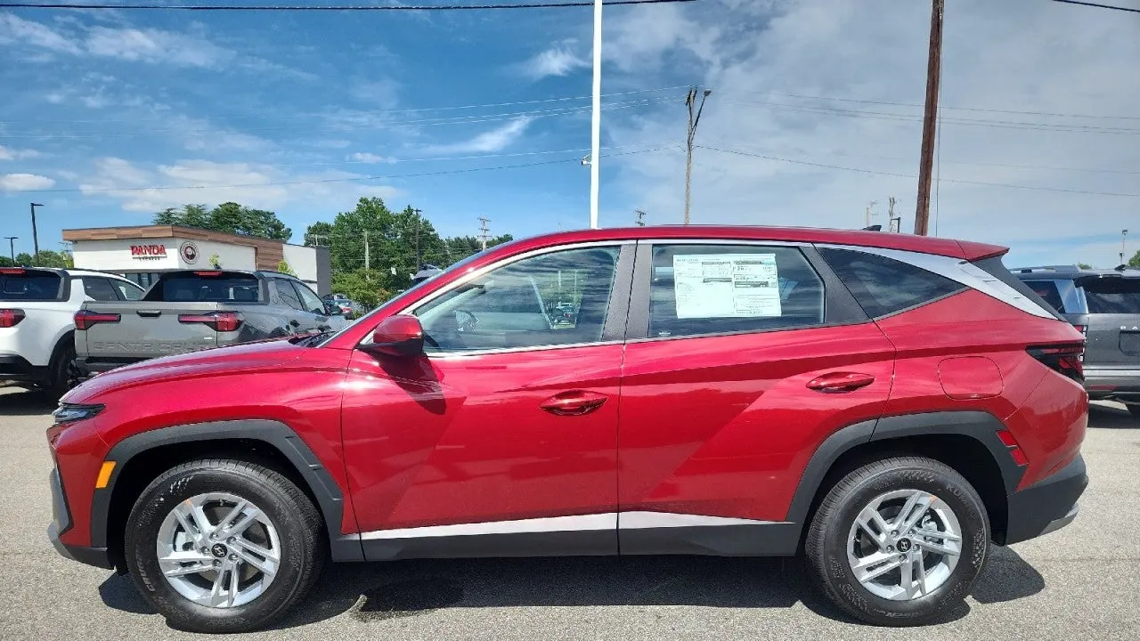 2026 Hyundai TUCSON SE