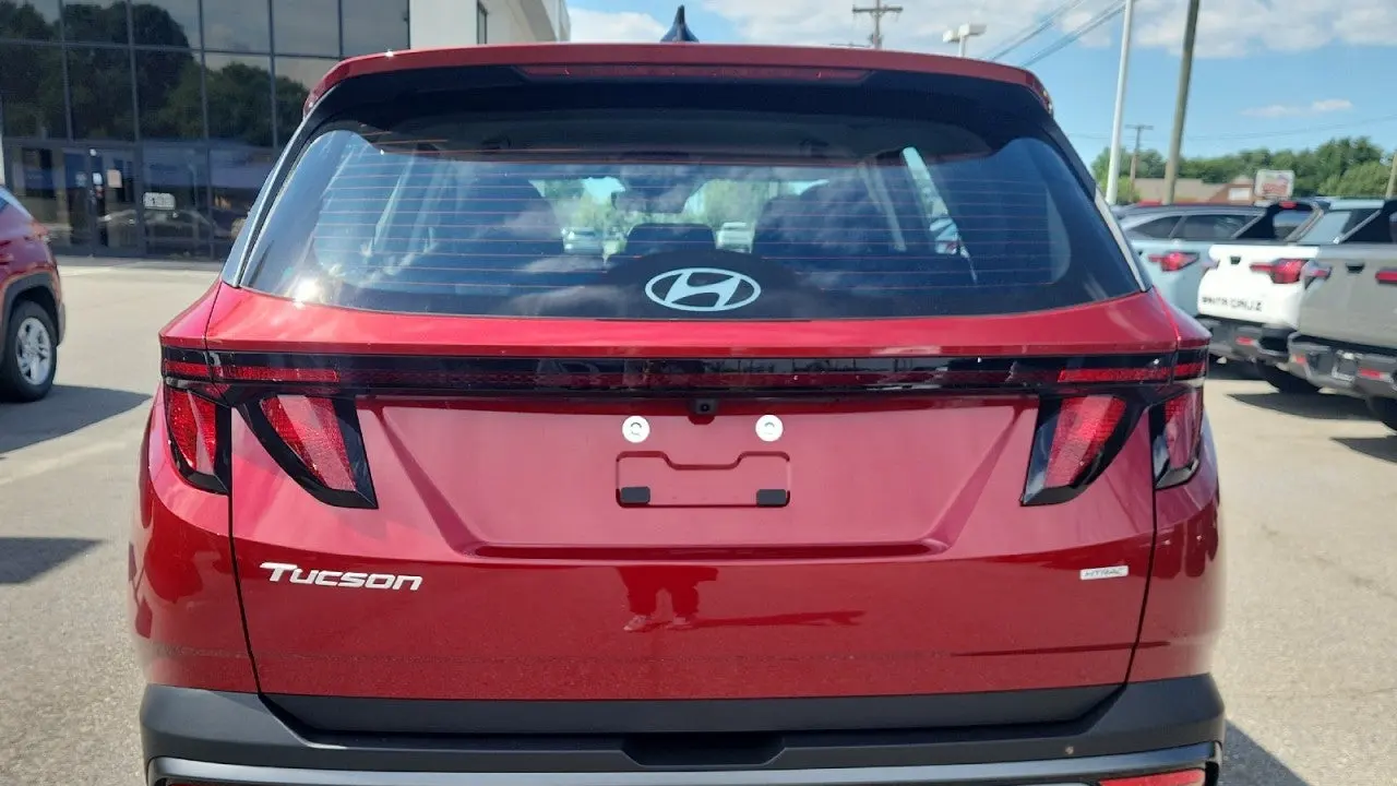2026 Hyundai TUCSON SE