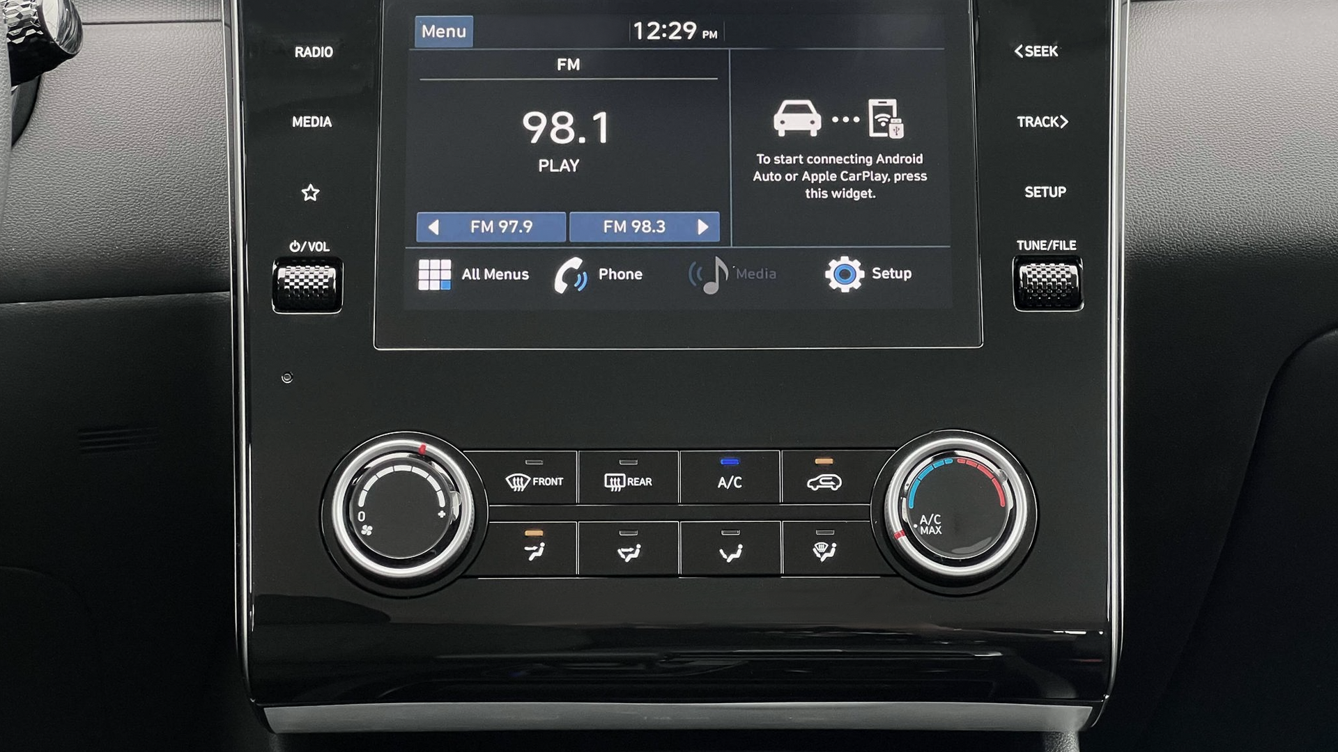 2024 Hyundai TUCSON SE