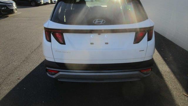 2026 Hyundai TUCSON SE