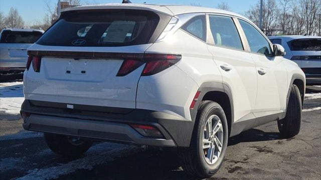 2026 Hyundai TUCSON SE