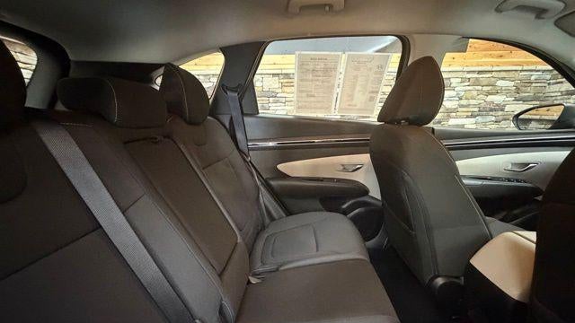 2024 Hyundai TUCSON SE