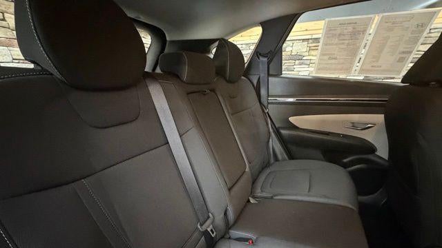 2024 Hyundai TUCSON SE