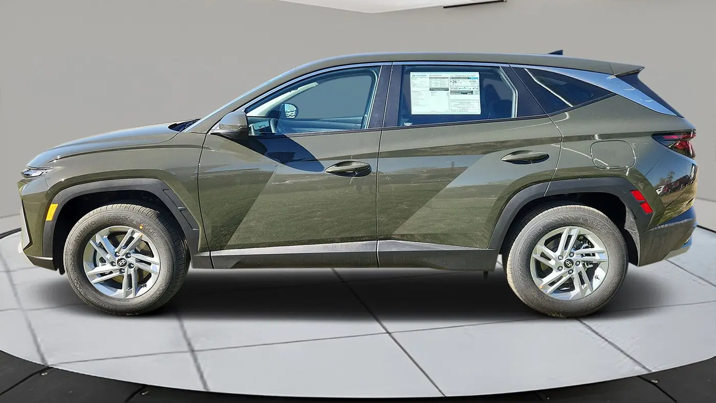 2026 Hyundai TUCSON SE