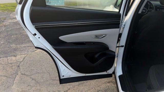 2024 Hyundai TUCSON SE
