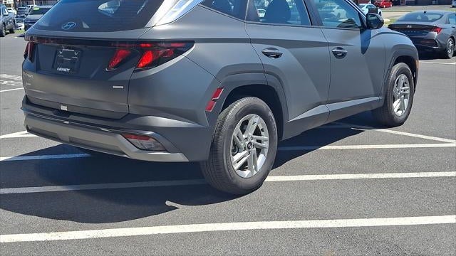 2025 Hyundai TUCSON SE