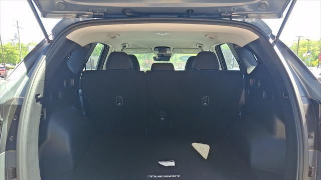 2025 Hyundai TUCSON SE