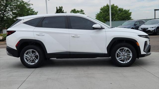 2025 Hyundai TUCSON SE