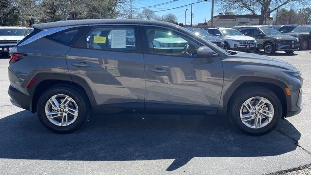 2025 Hyundai TUCSON SE