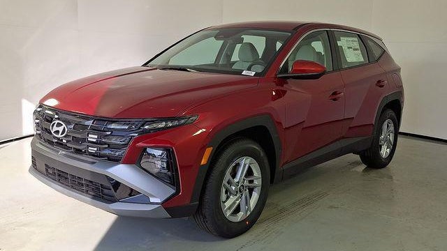 2026 Hyundai TUCSON SE