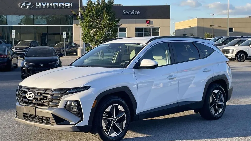 2025 Hyundai TUCSON SEL